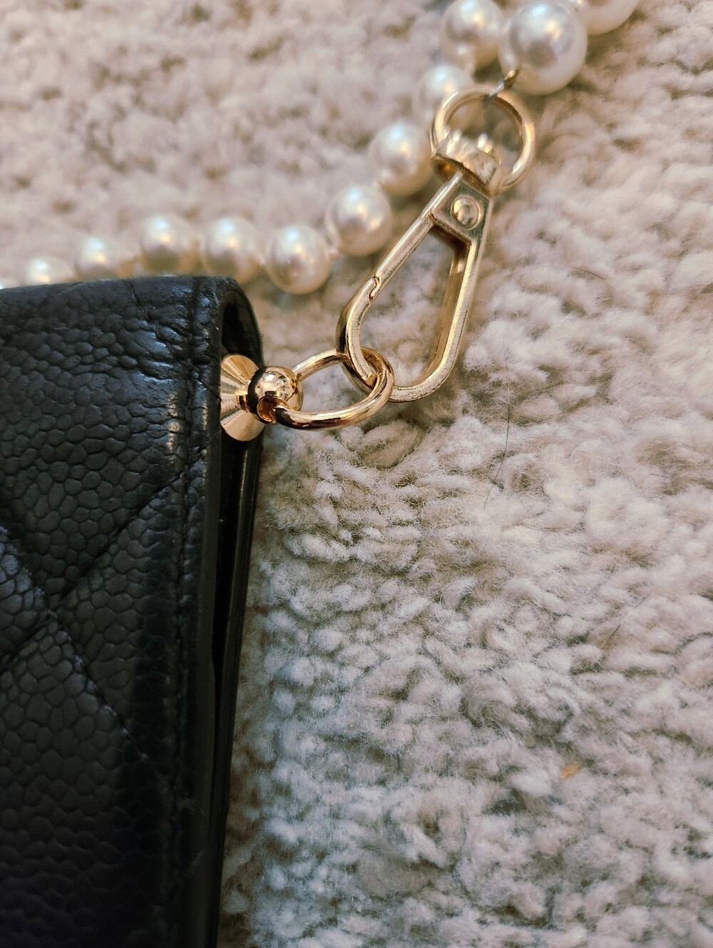 Chanel Black Quilted Caviar Leather Phone Crossbody - Picture 11 of 16